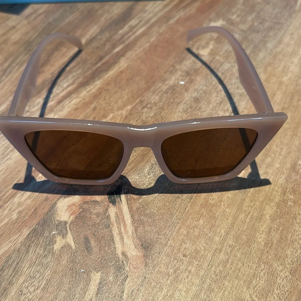 Retro Mauve Pink Sunglasses - Picture 2 of 7